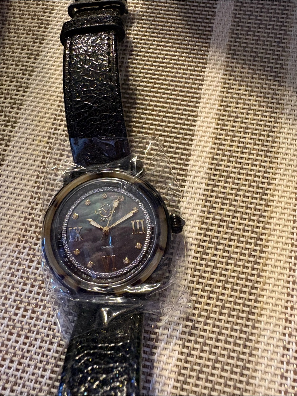 Gevril women’s Black Leather Strap Watch with Silver Case and Black Dial - Picture 7 of 7